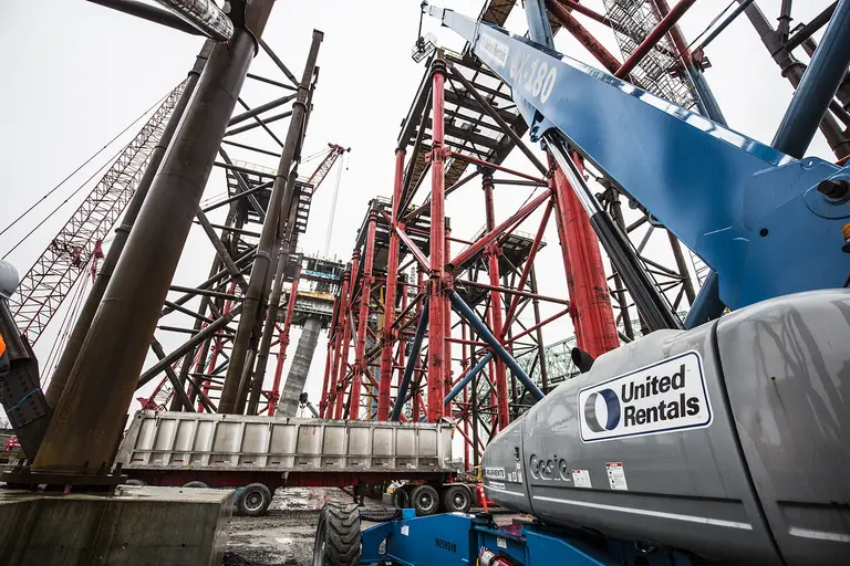 United Rentals equipment at jobsite