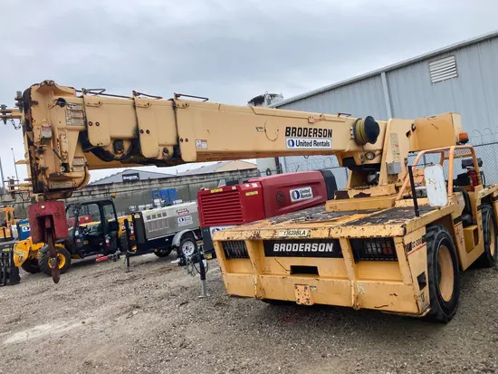 2014 Broderson IC-200-3H