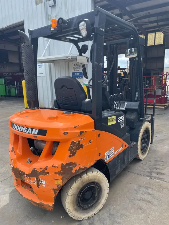 2021 Doosan D25S-7T4 Warehouse Forklift