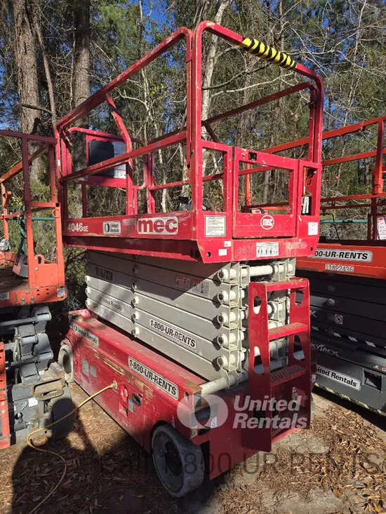 2017 MEC 4046SE Scissor Lift