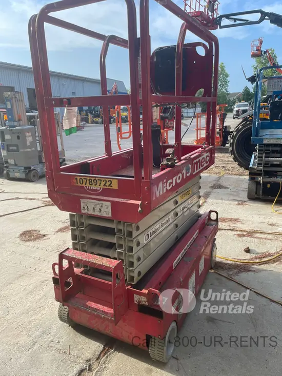2018 MEC MICRO 19 Scissor Lift