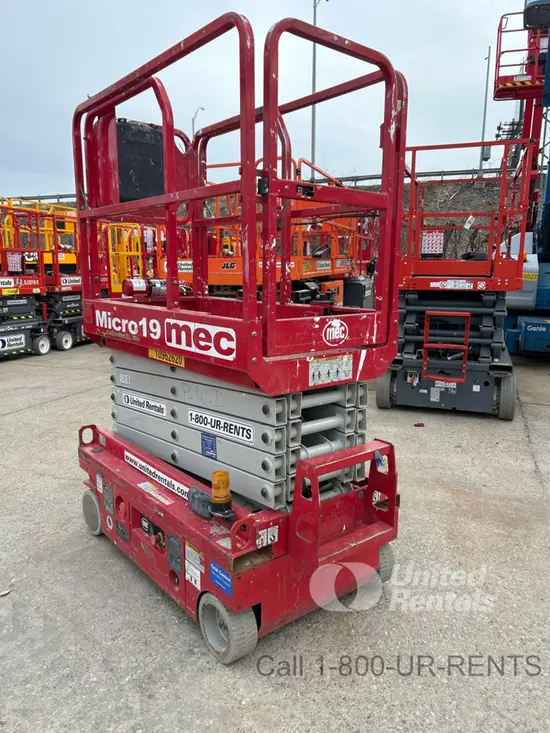 2019 MEC MICRO 19 Scissor Lift