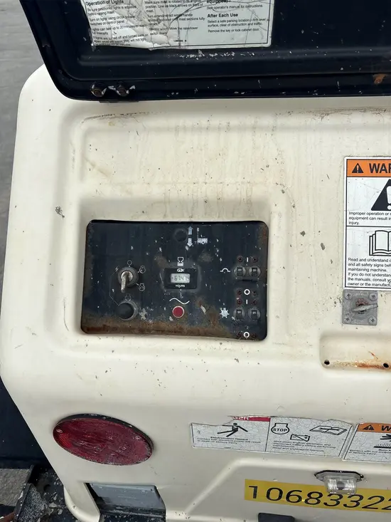 2017 Terex RL4V2 Portable Light Tower