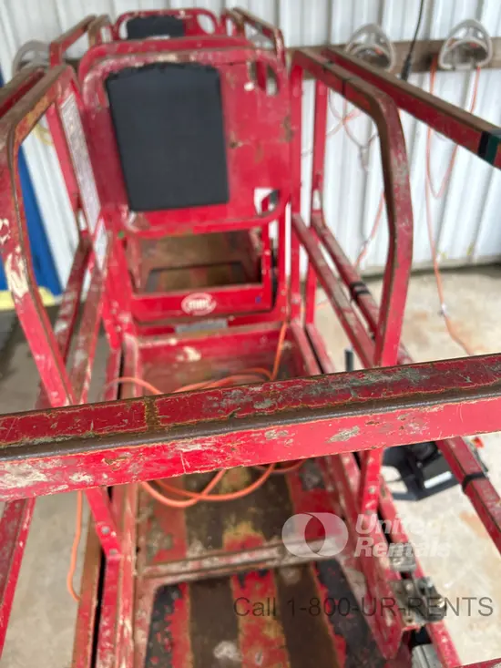 2017 MEC 1330SE Scissor Lift