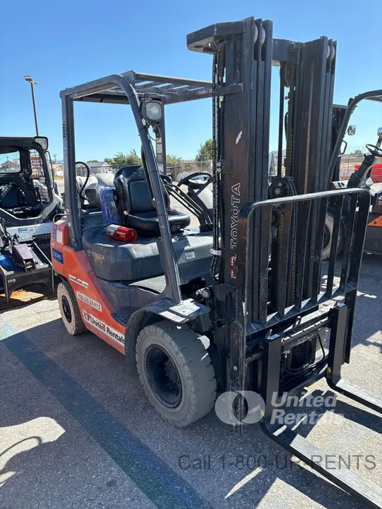 2019 Toyota 8FGU25 Warehouse Forklift