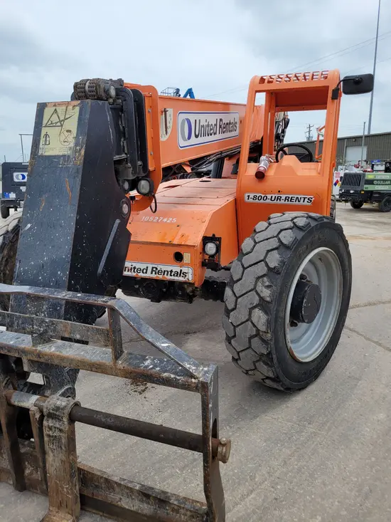 2016 SKYTRAK 6042 Forklift