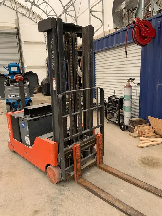 2018 Toyota 6BWC20 Warehouse Forklift