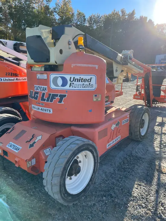 2014 JLG E450AJ Articulating Boom Lift