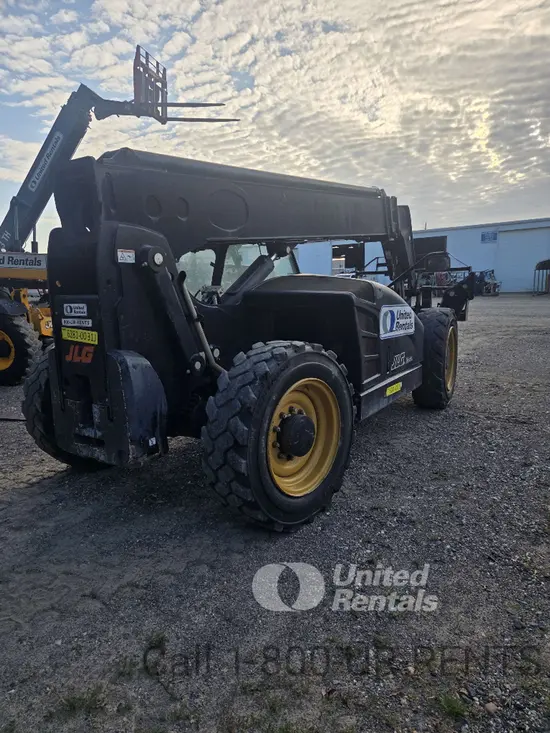 2019 JLG 1043 Forklift