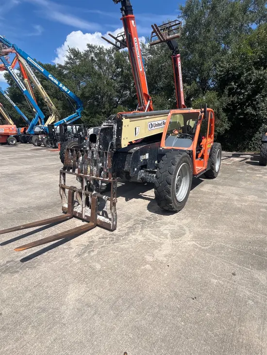 2018 JLG 742 Forklift