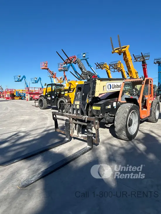 2016 JLG 642 Forklift