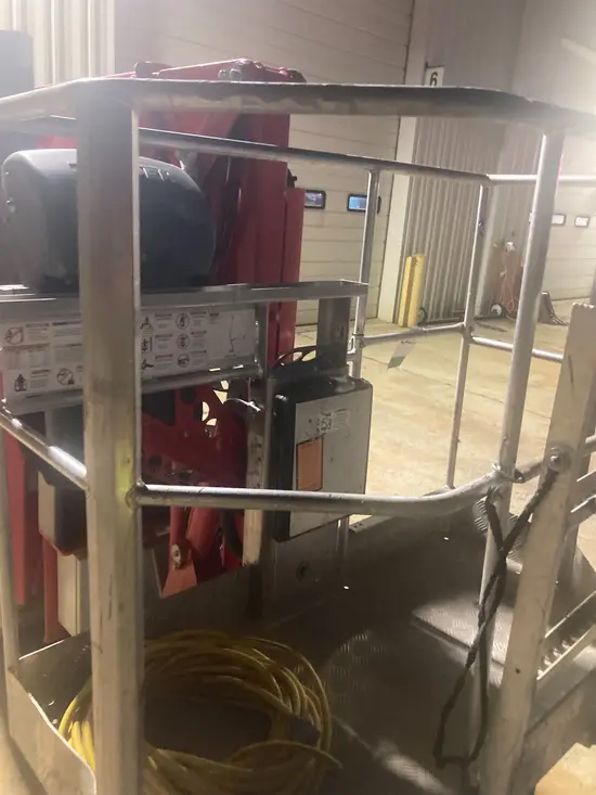 2017 TEUPEN TL54AJ-BAT Atrium Lift