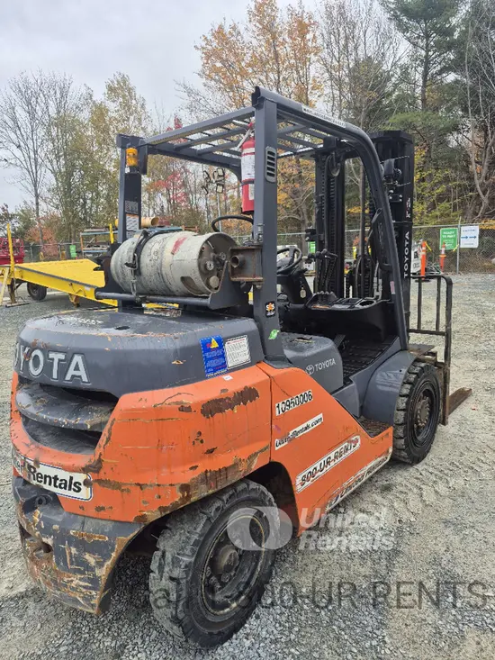 2019 Toyota 8FG35U Warehouse Forklift