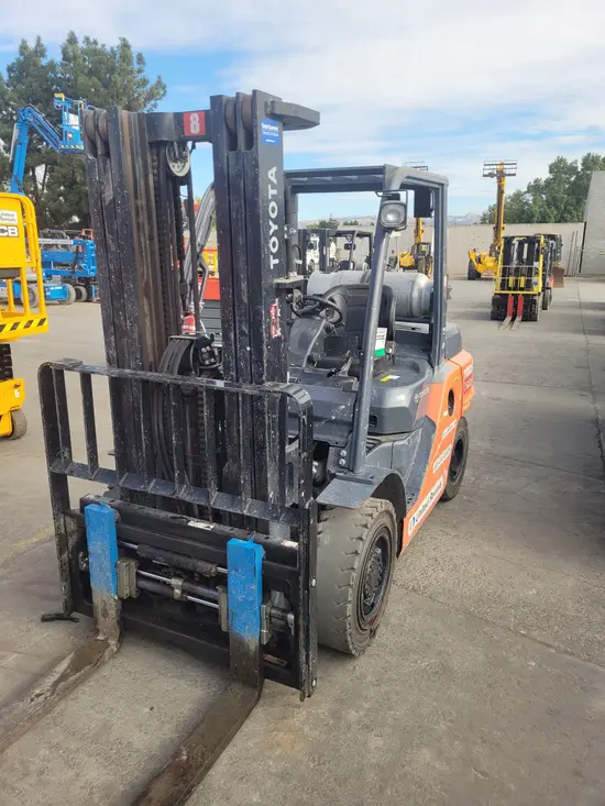 2020 Toyota 8FG35U Warehouse Forklift