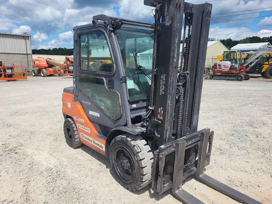 2021 Toyota 8FDU30 Warehouse Forklift