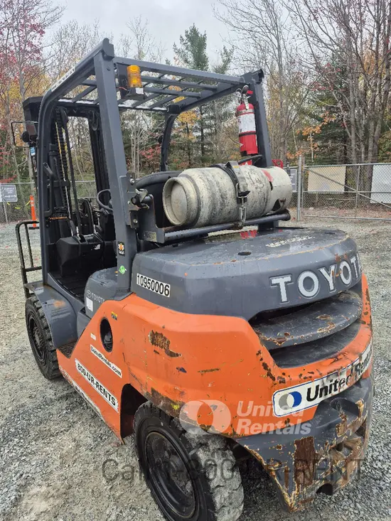 2019 Toyota 8FG35U Warehouse Forklift
