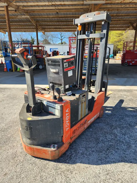 2016 Toyota 6BWC20 Warehouse Forklift