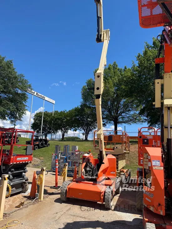 2018 JLG E450AJ Articulating Boom Lift