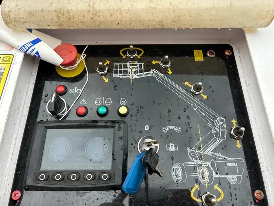 panel 1