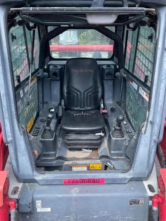 2022 Takeuchi TL12V2-CR Track Loader