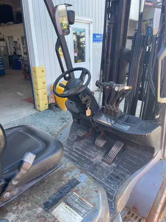 2018 Toyota 8FDU30 Warehouse Forklift
