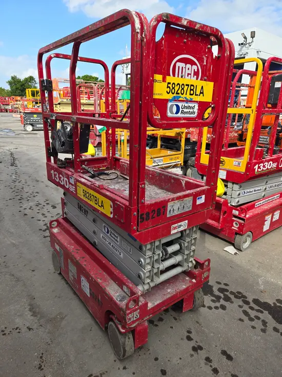 2018 MEC 1330SE Scissor Lift