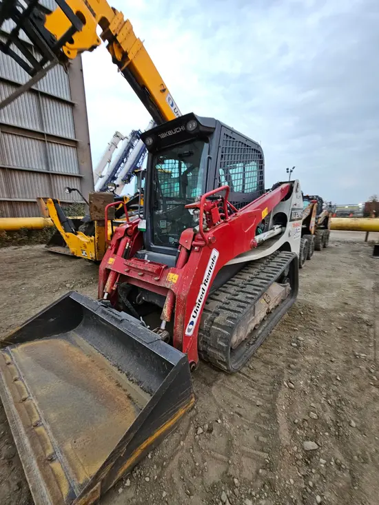 2022 Takeuchi TL12R2-CR Track Loader