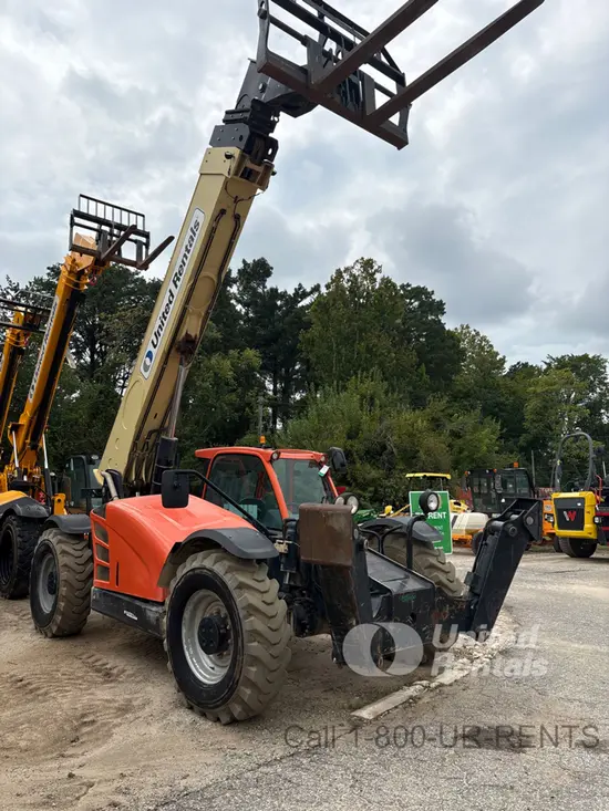 2019 JLG 1055 Forklift