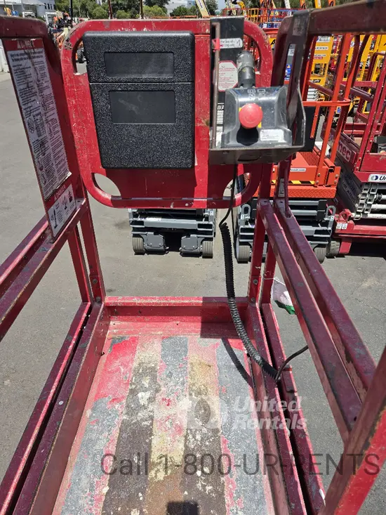 2018 MEC 1330SE Scissor Lift