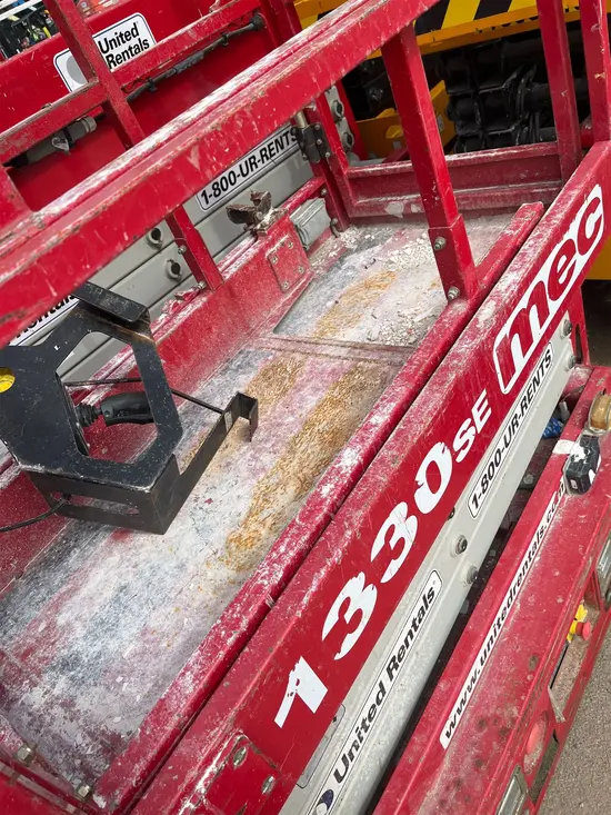 2017 MEC 1330SE Scissor Lift