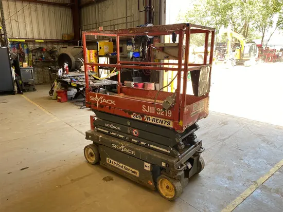 2019 Magnum Pro MLT6SM Portable Light Tower