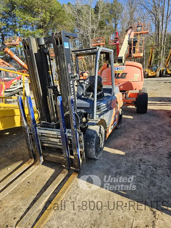 2020 Toyota 8FD35U Warehouse Forklift