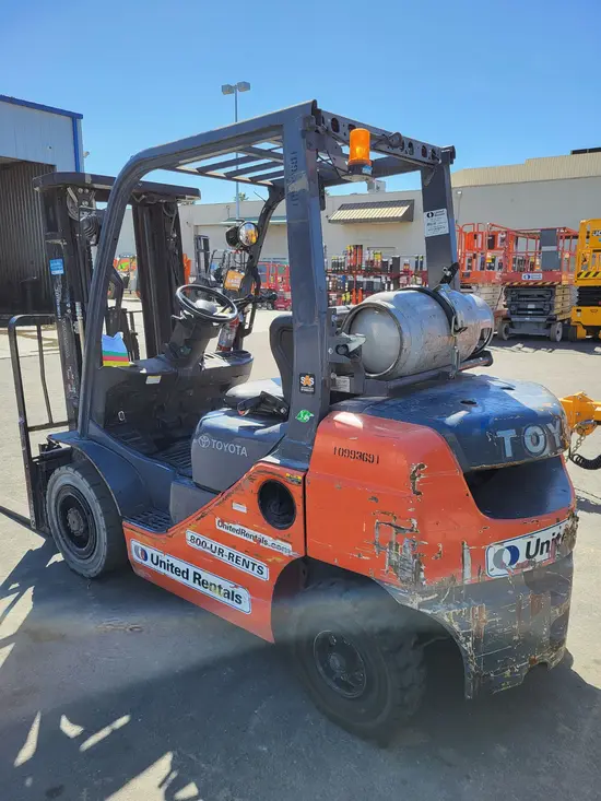 2019 Toyota 8FGU25 Warehouse Forklift