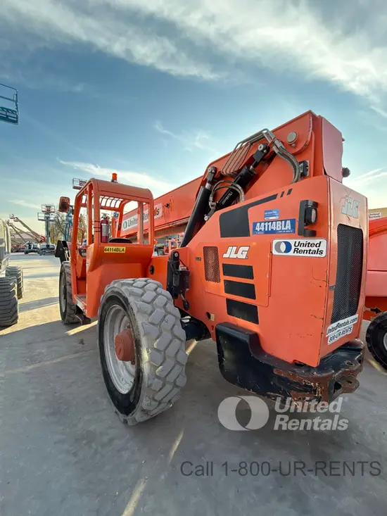 2017 SKYTRAK 10054 Forklift