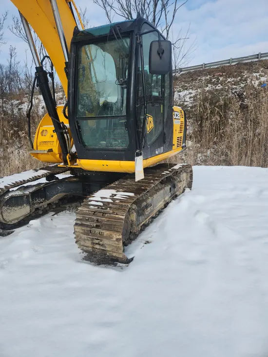2019 JCB JS131 LC Excavator