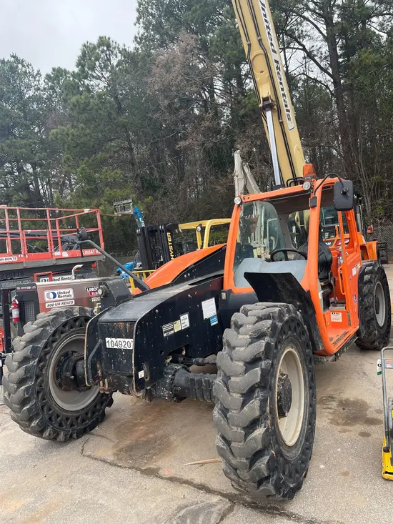 2016 JLG 642 Forklift