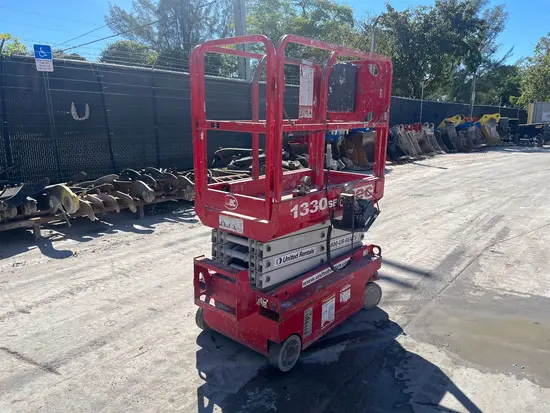 2017 MEC 1330SE Scissor Lift