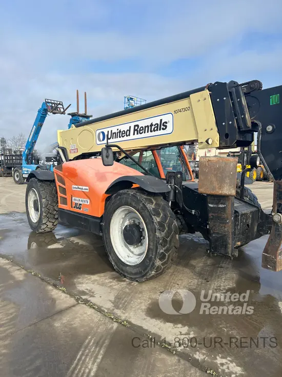 2018 JLG 1055 Forklift