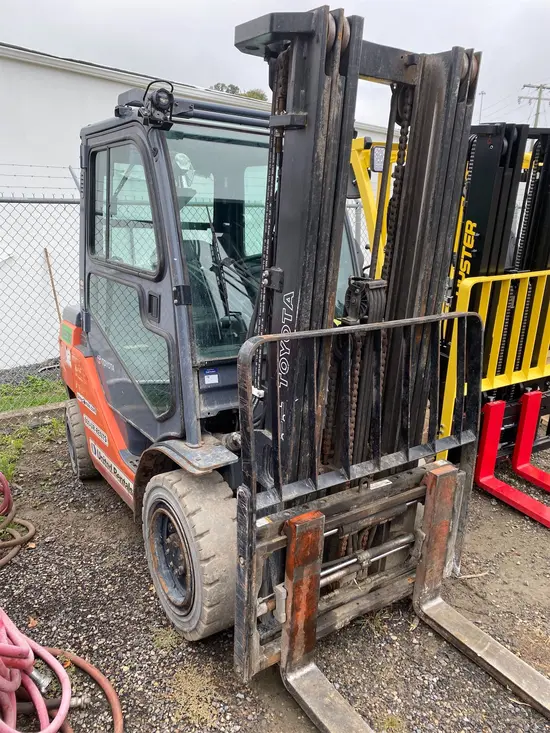 2020 Toyota 8FDU30 Warehouse Forklift