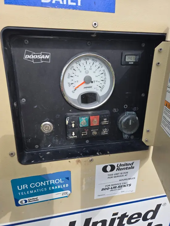 2019 Doosan P425/HP375WCUT4 Air Compressor
