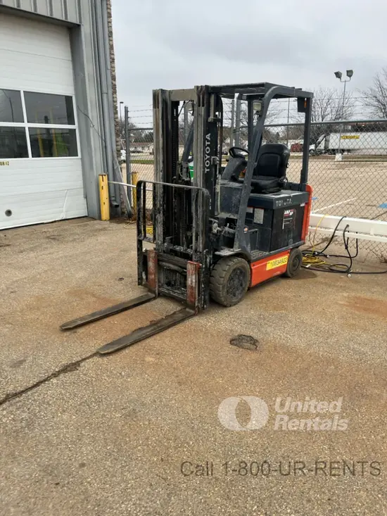 2018 Toyota 8FBCU25 Warehouse Forklift