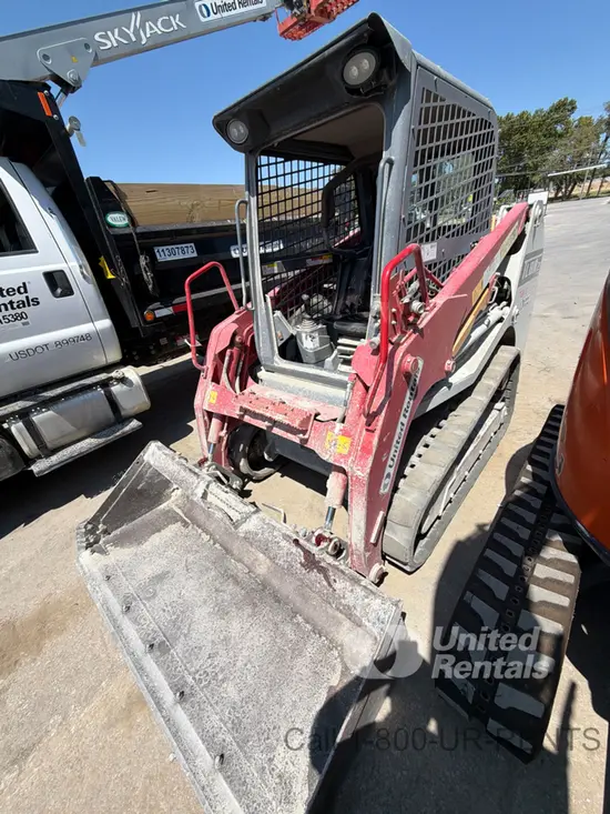 2022 Takeuchi TL8R2R Track Loader
