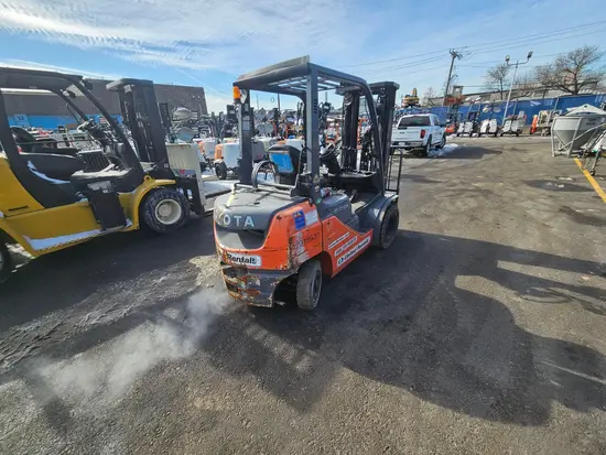 2019 Toyota 8FGU25 Warehouse Forklift