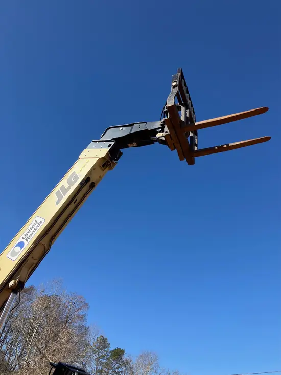 2018 JLG 742 Forklift