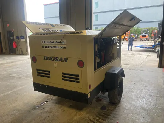 2021 Doosan P425/HP375WCUT4 Air Compressor
