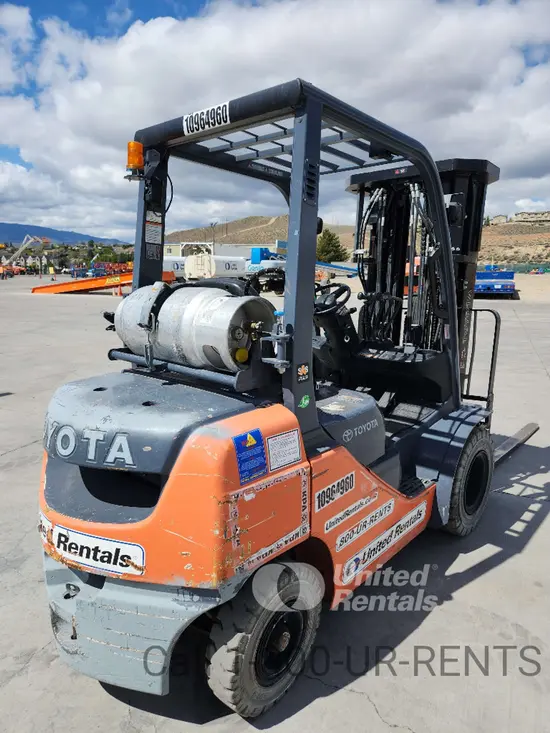 2019 Toyota 8FGU25 Warehouse Forklift