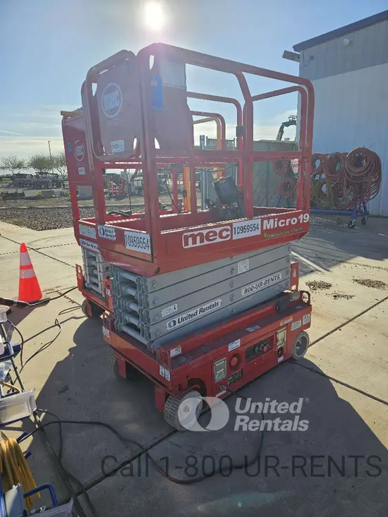 2019 MEC MICRO 19 Scissor Lift
