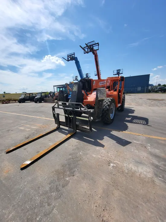 2019 SKYTRAK 10054 Forklift