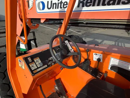 2015 SKYTRAK 6042 Forklift