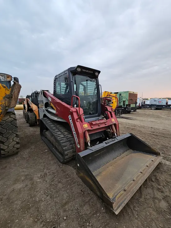 2022 Takeuchi TL12R2-CR Track Loader